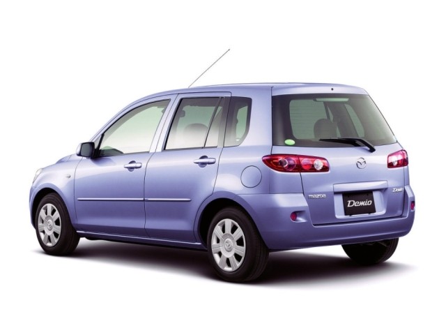 Mazda Demio (2002–2007)
