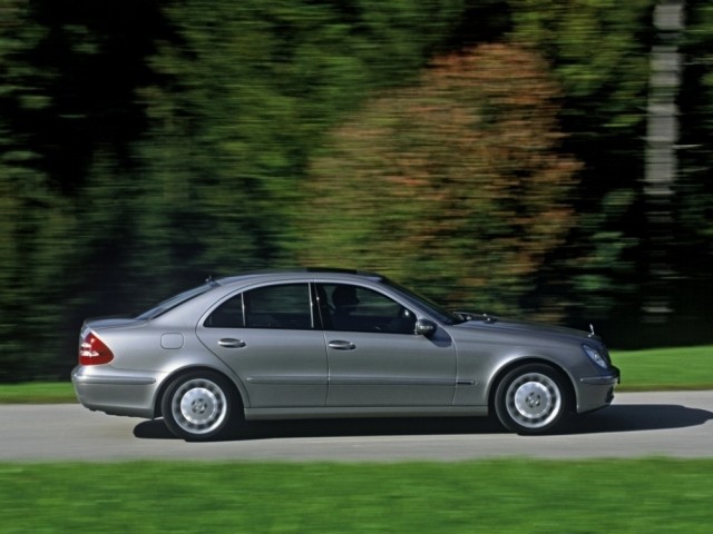 Mercedes Benz E класс (2002-2009) 211