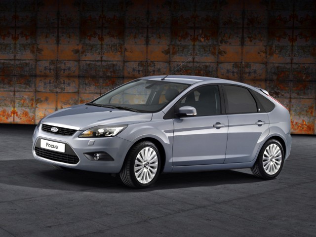 Ford Focus II (2007>) rest.