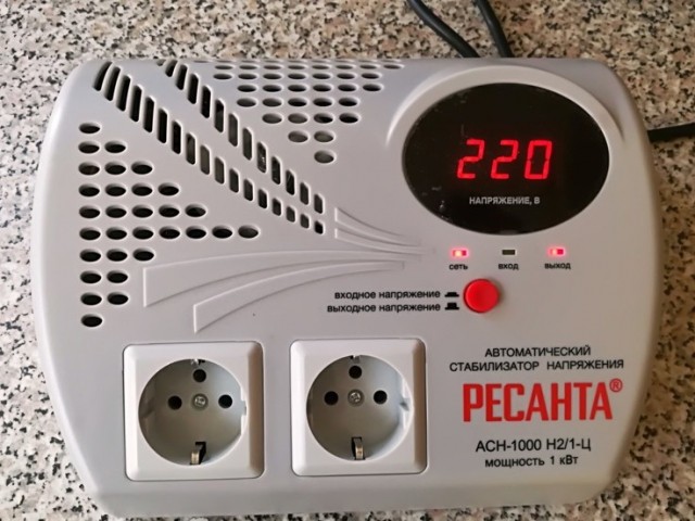 Стабилизатор напряжения Ресанта АСН-1000Н2/1-Ц 