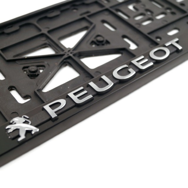 Рамка для номера с логотипом Peugeot (с защелкой, черная)