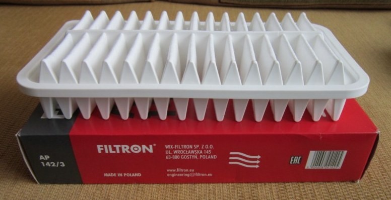 Фильтр воздушный Filtron AP 142/3 (C 2620)