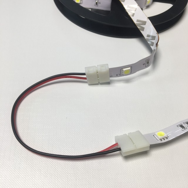 Соединительный кабель с двумя коннекторами (2-х конкактный, 10 мм, IP20)