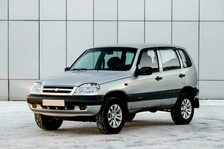 Chevrolet Niva (1998>)