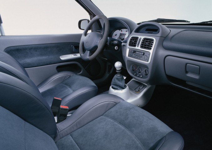 Renault Clio II (1998>)