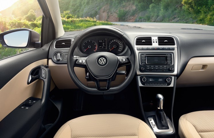 Volkswagen Polo (2015>) седан Mk5 rest.